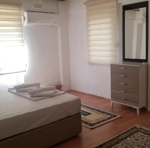 Huge Evleri 2 Apartamento