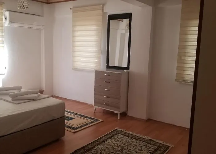 Huge Evleri 2 Apartamento *