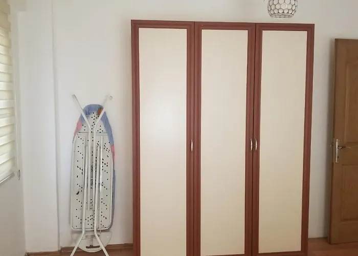 Huge Evleri 2 Apartment