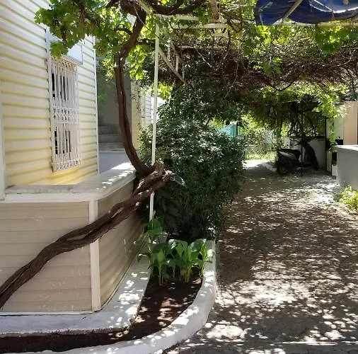 Huge Evleri 2 Apartment Marmaris