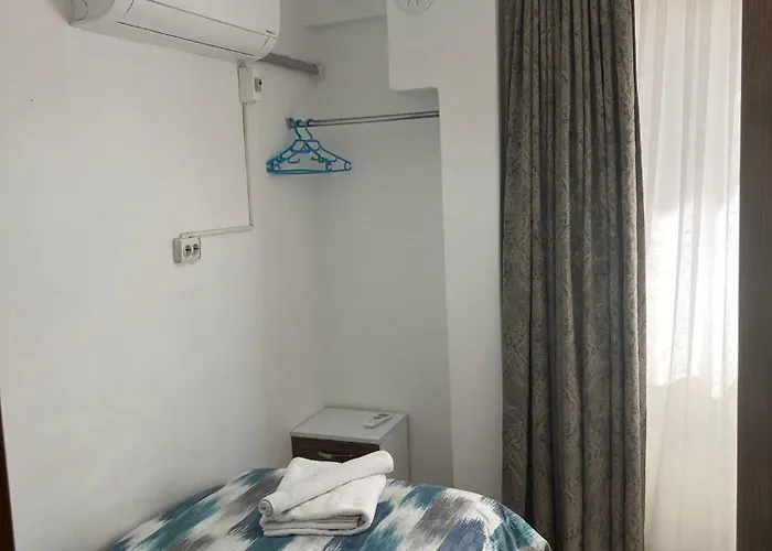 Apartment Huge Evleri 2 *