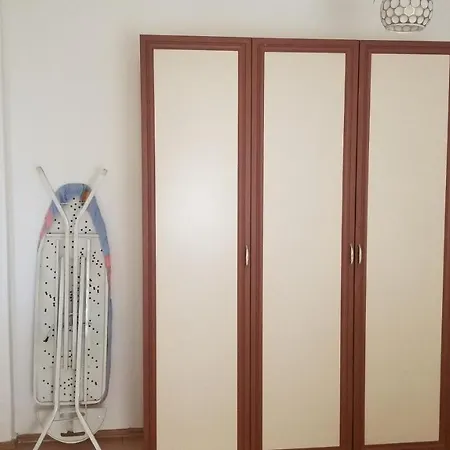 Huge Evleri 2 Apartment