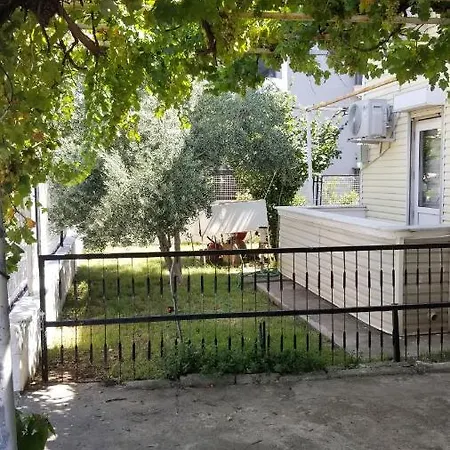 Huge Evleri 2 Apartmán *