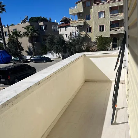 Huge Evleri 2 马尔马里斯