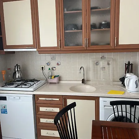 Huge Evleri 2 Appartement