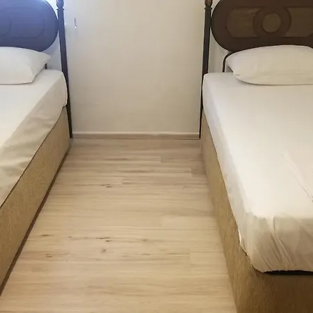 Huge Evleri 2 Lägenhet Marmaris